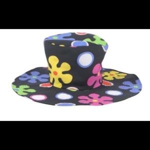 Moschino flower power hat